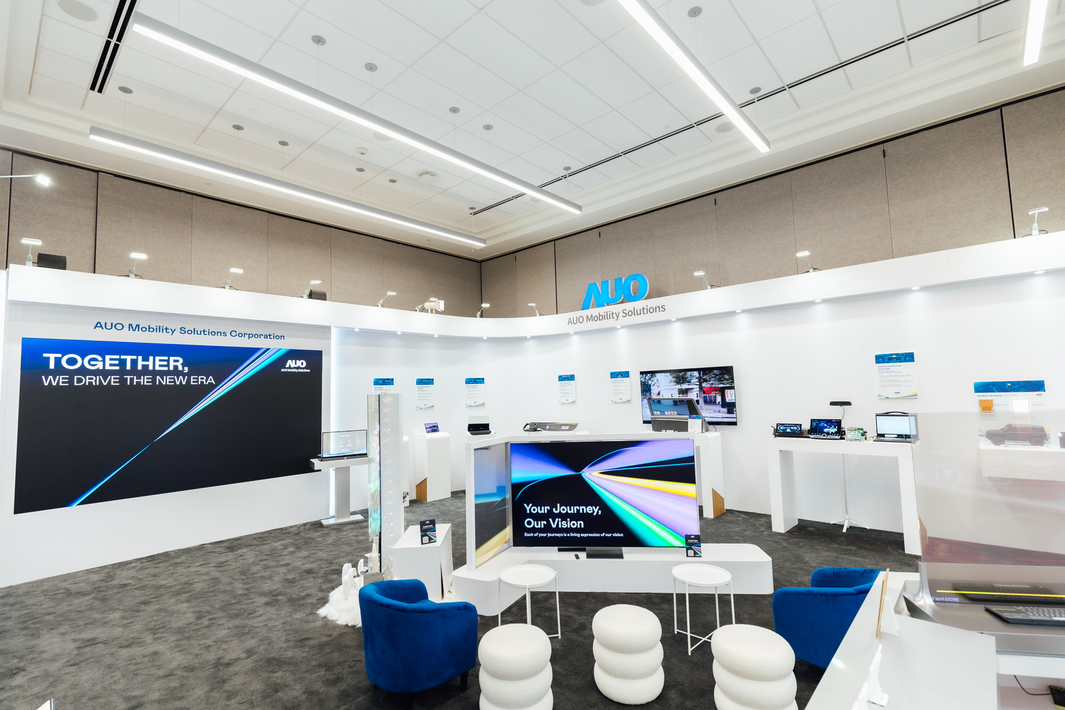 熊猫体育智慧行动在AI与软件定义汽车的演进下，重新定义显示人机互动，致力与产业客户合作共创，打造具差异化、功能扩展弹性的未来座舱体验。